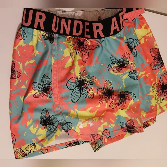 Youth Under Armour Floral Shorts - Picture 2 of 5